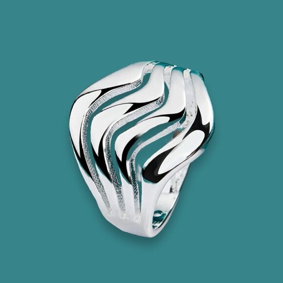 NWT S925 Sterling Silver Statement Wide Four Wave Ring Women’s Sz.8 - Picture 9 of 12